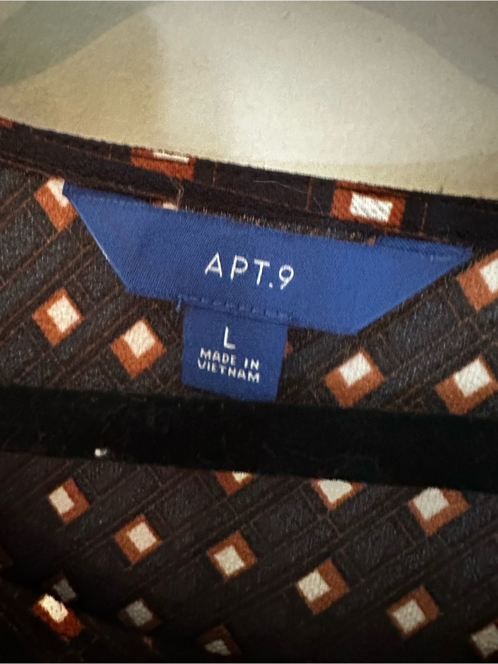 Apt. 9 Brown Geometric Print Women’s Button-Down Shirt